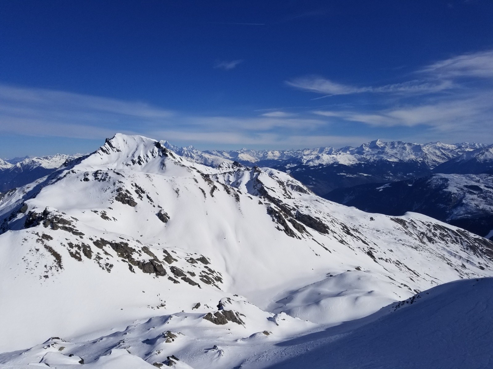 Il paraît loin le Cheval Noir depuis le sommet de la Grande Combe!!!