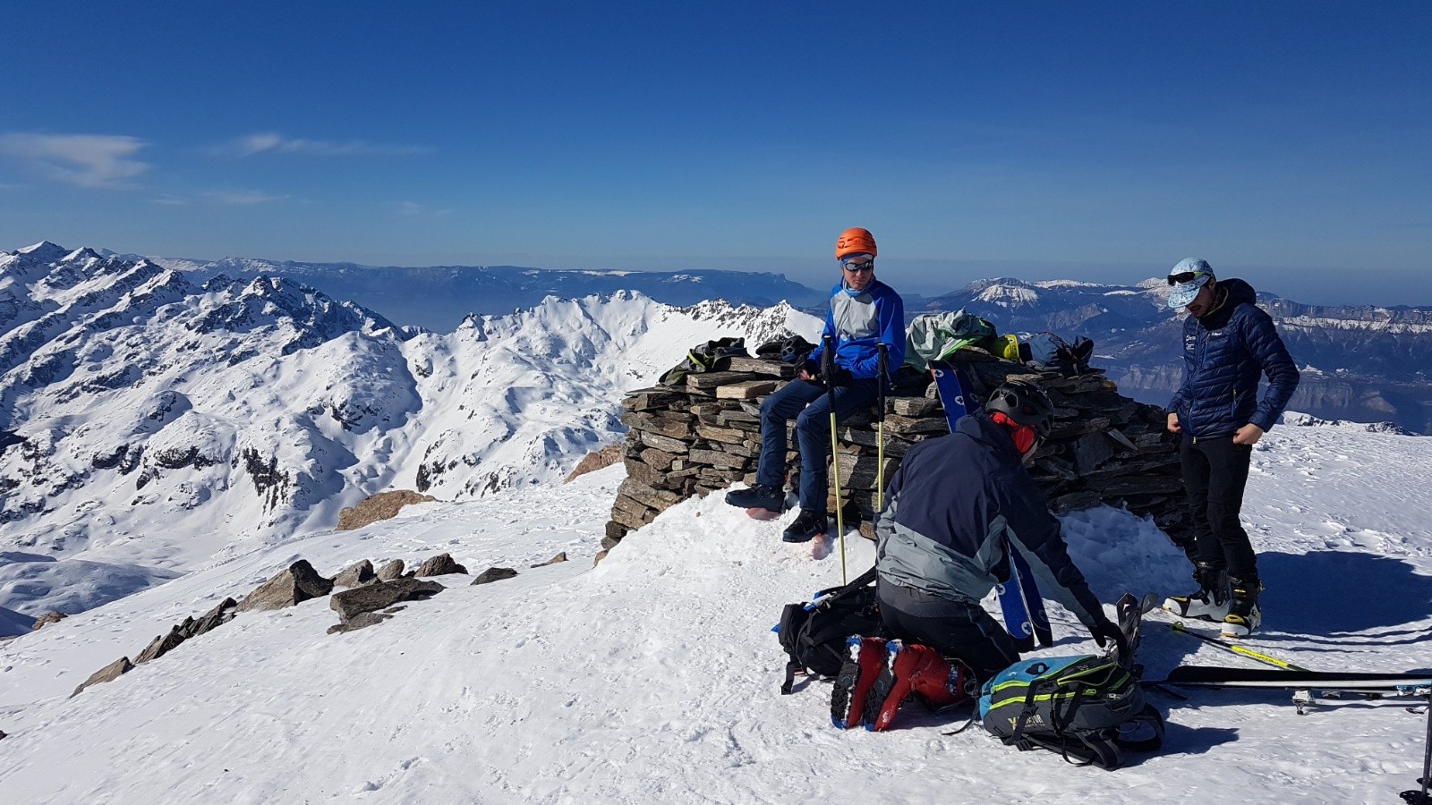 Pause dej au sommet du rocher blanc&nbsp;