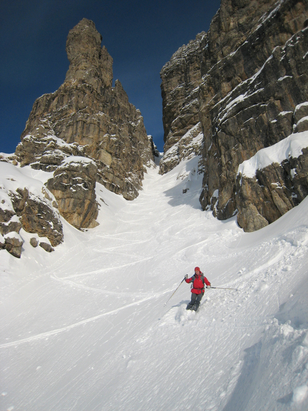 Bas du couloir : Marinette en termine avec le Dérobé