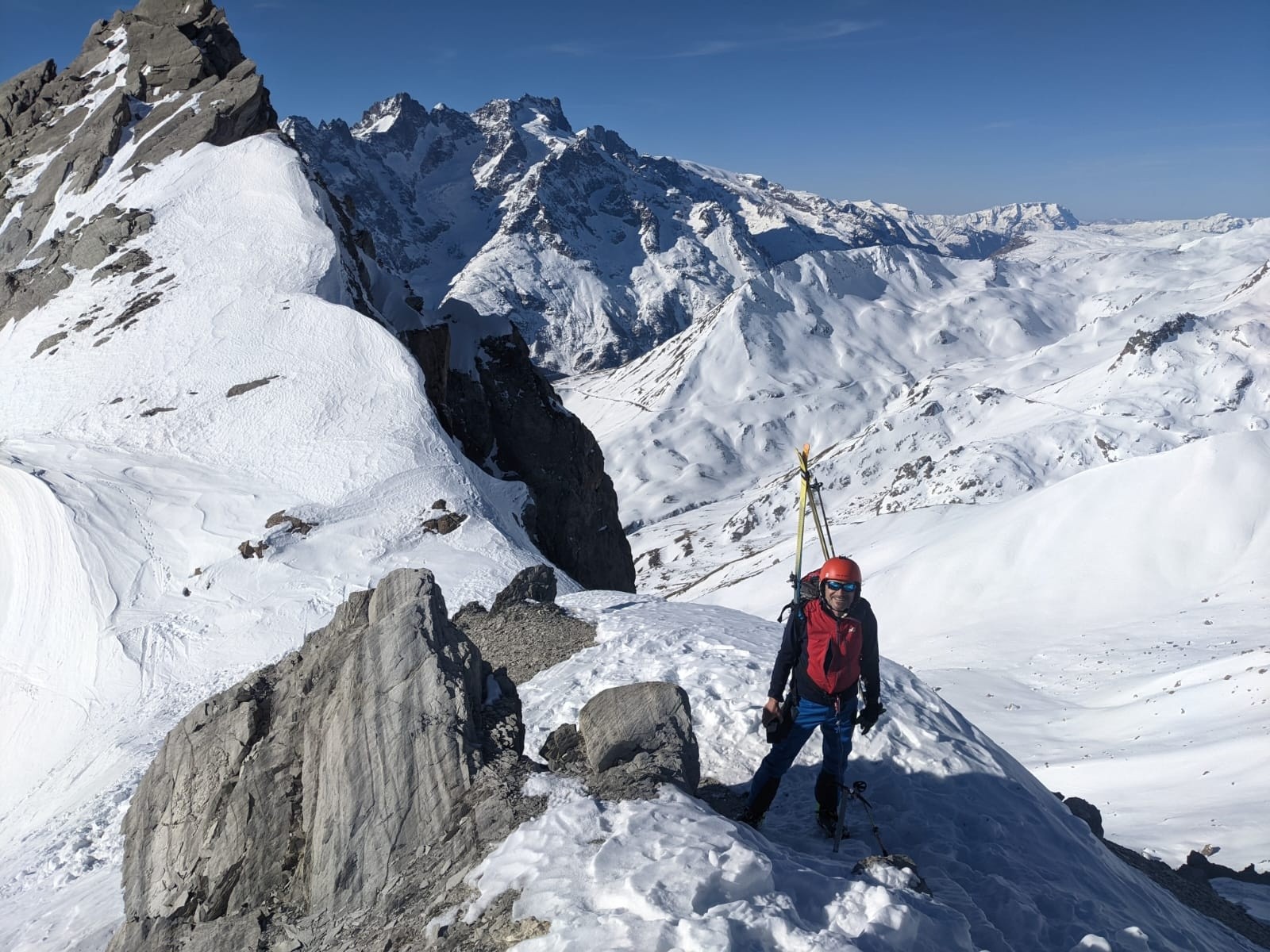 ludovic à la sortie du couloir