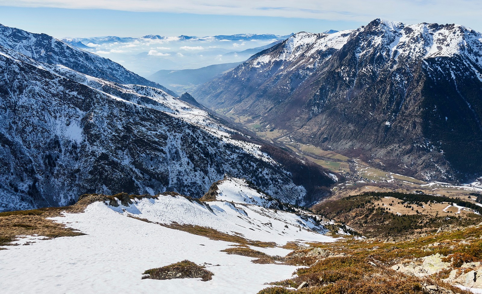 Les bandes de neiges reprennent plus bas...