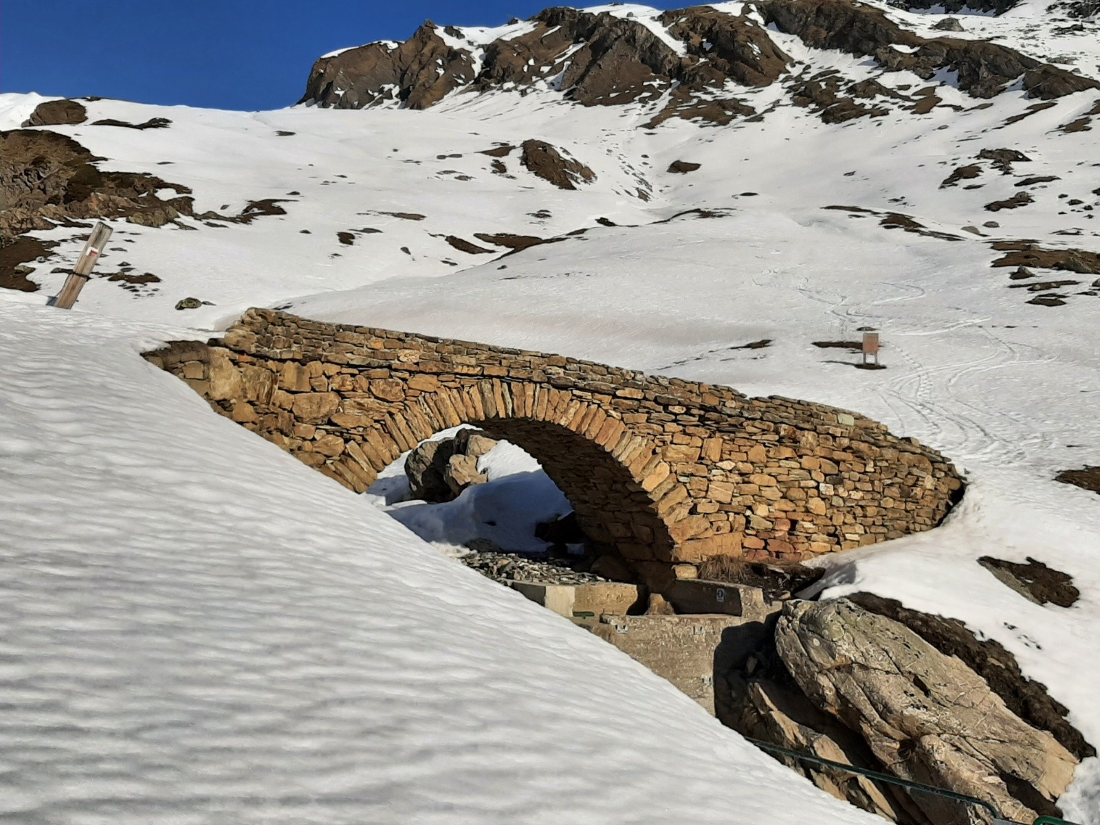 #5 Pont avant les chalets de la Raja Pont avant les chalets de la Raja