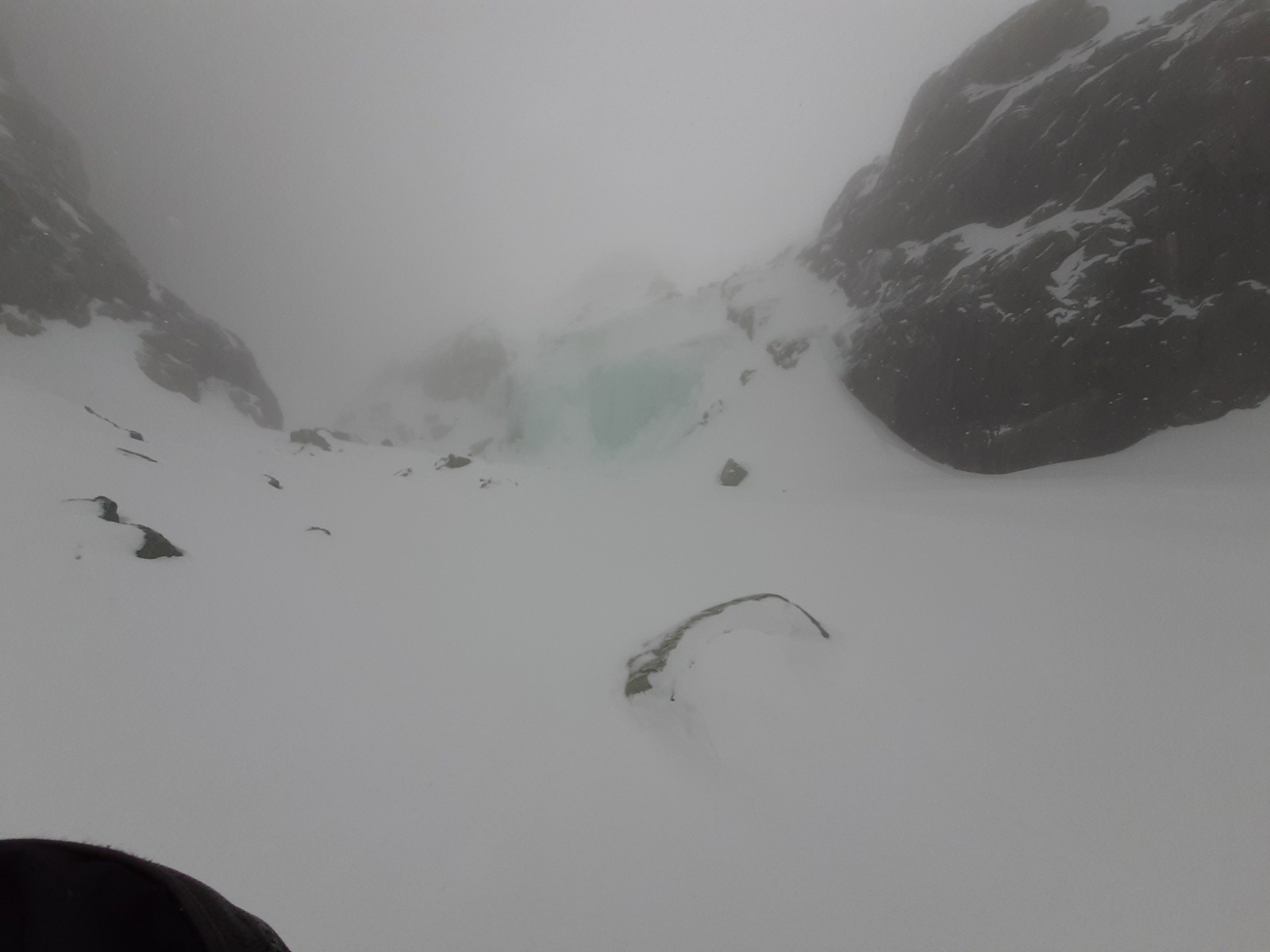 Cascade de glace dans la gorge&nbsp;
