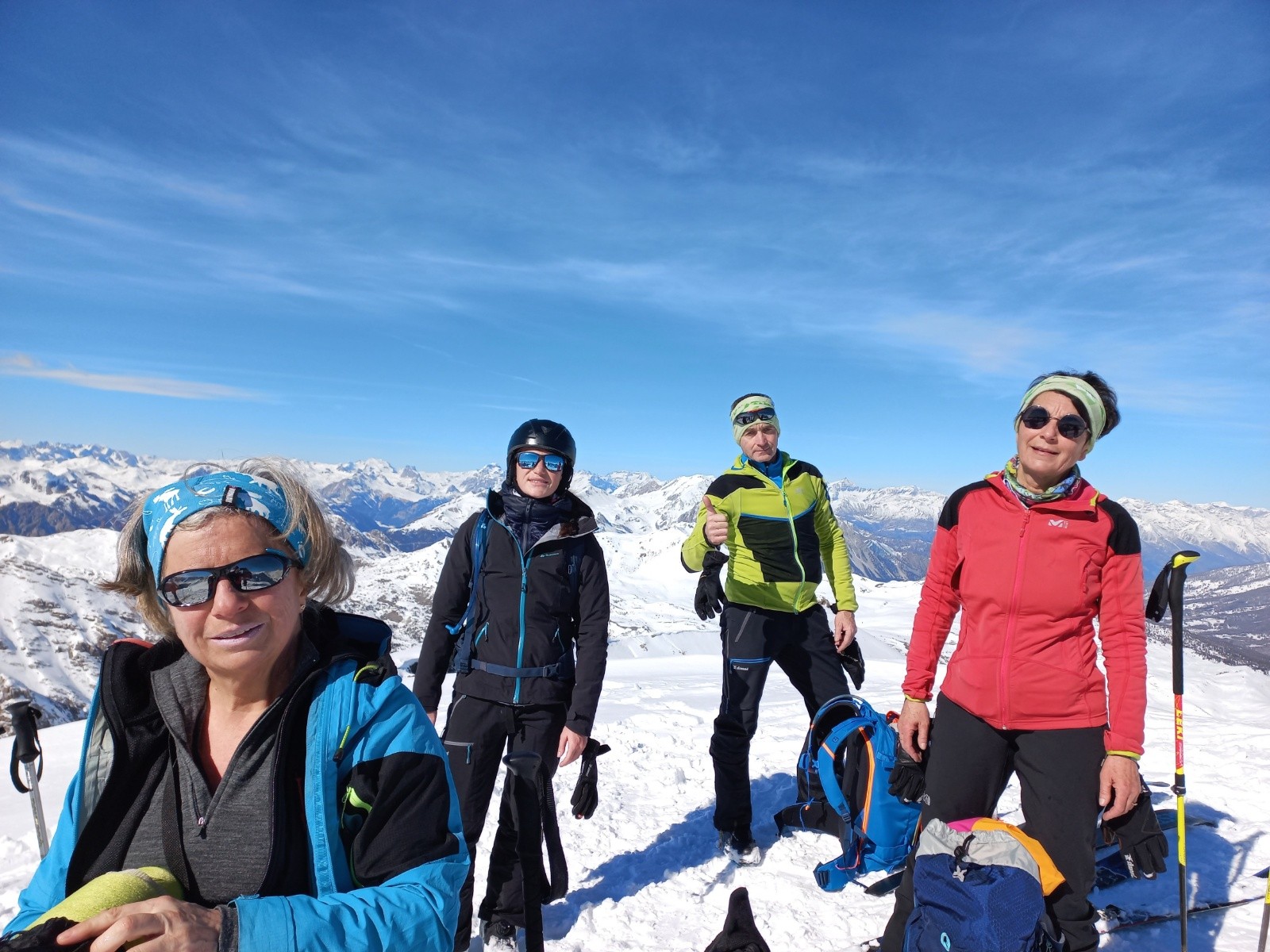 Au sommet avec le sourire 