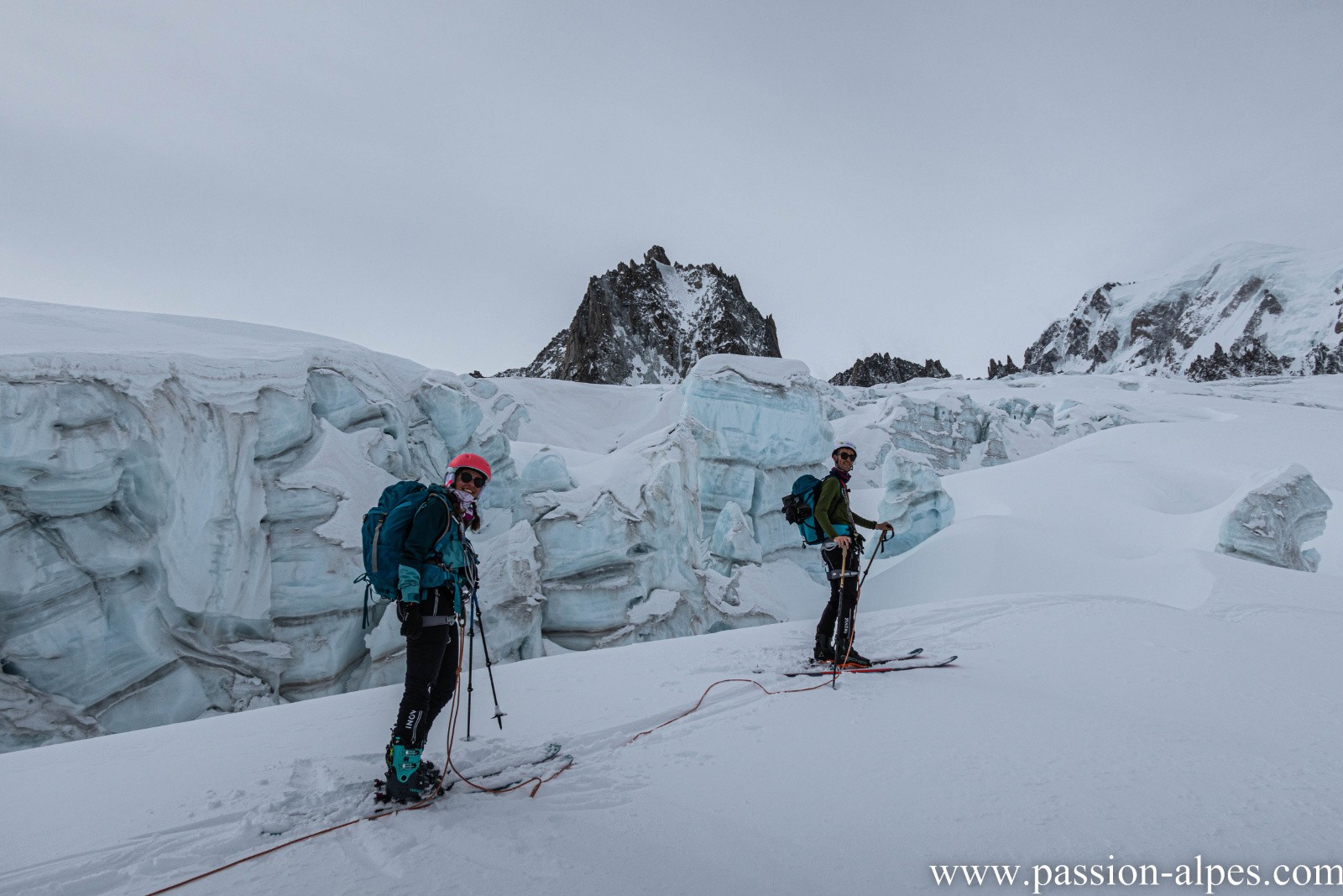 #9 On explore la zone de séracs On explore la zone de séracs