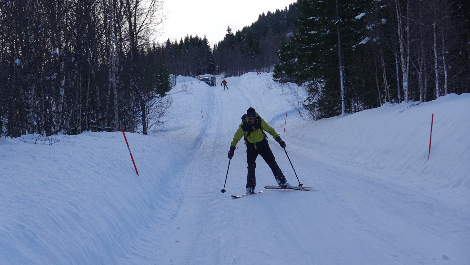 Un peu de skating sur la route pour rejoindre le parking