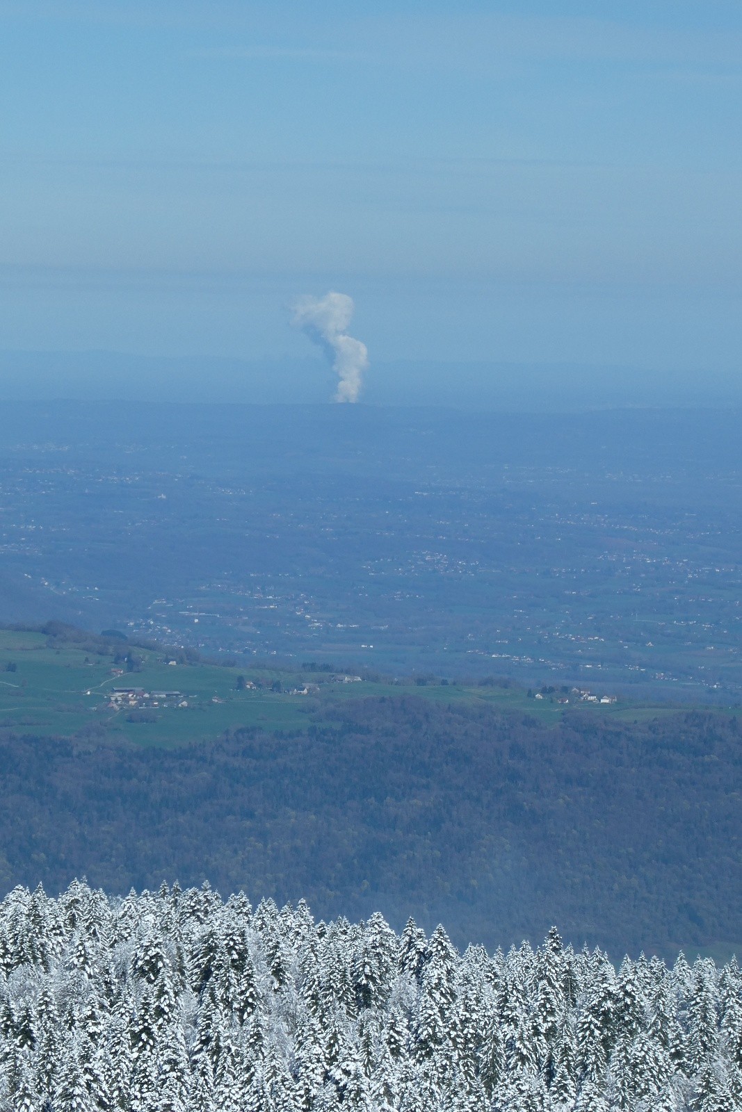 &nbsp;Ca brule des palettes au loin ;)