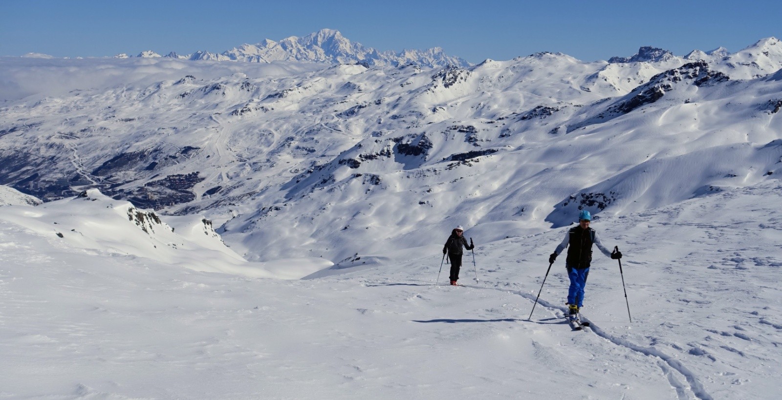 Arrivée au col de la vallée étroite 2730m