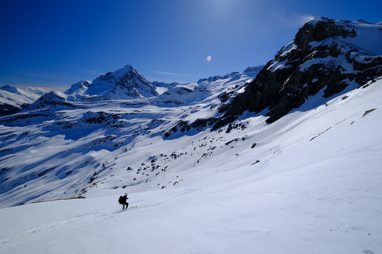 #14 Descente sur le refuge de l Descente sur le refuge de l'Arpont, vue sur la Dent Parrachée