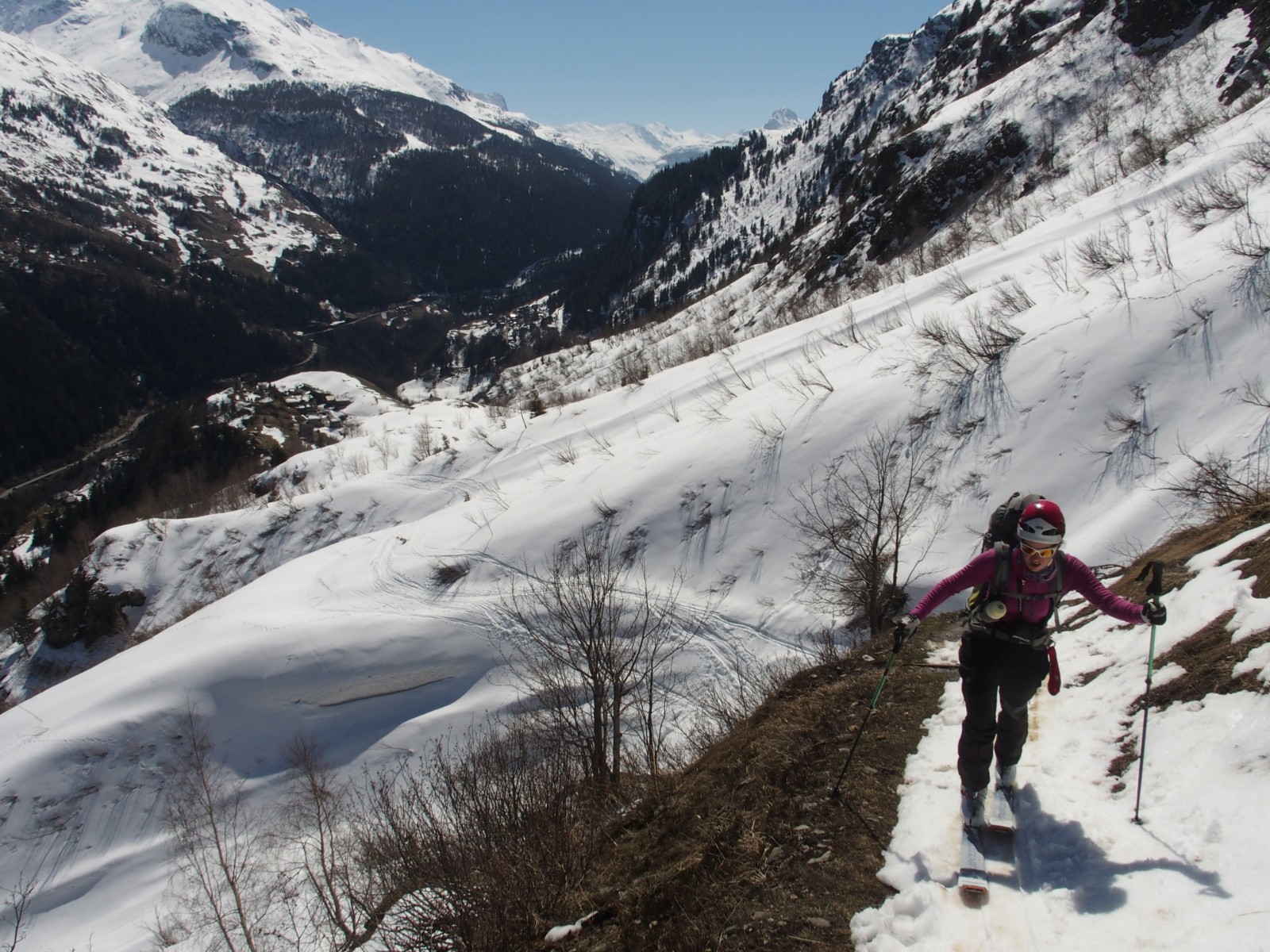 Très peu de portage au départ, le sentier passait tout en peaux.