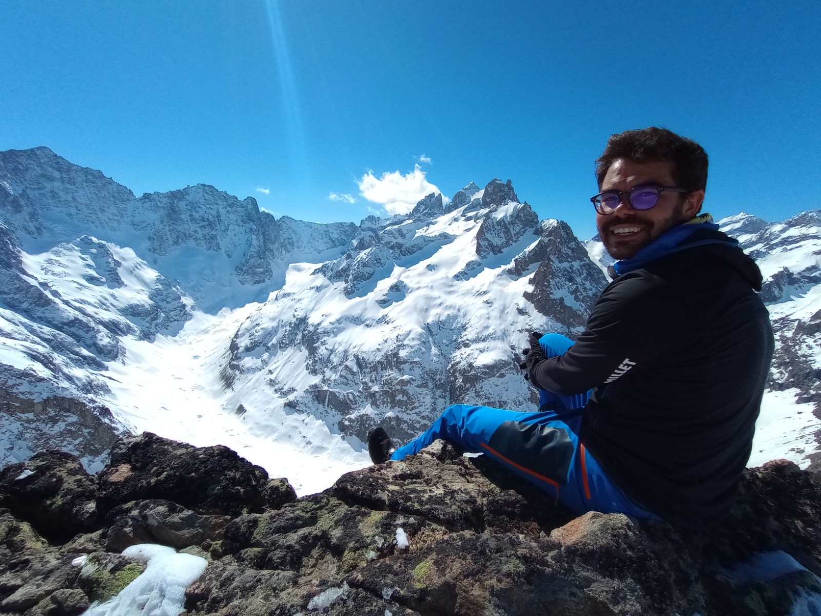 #4 Flo ébahi devant la Grande Ruine Flo ébahi devant la Grande Ruine