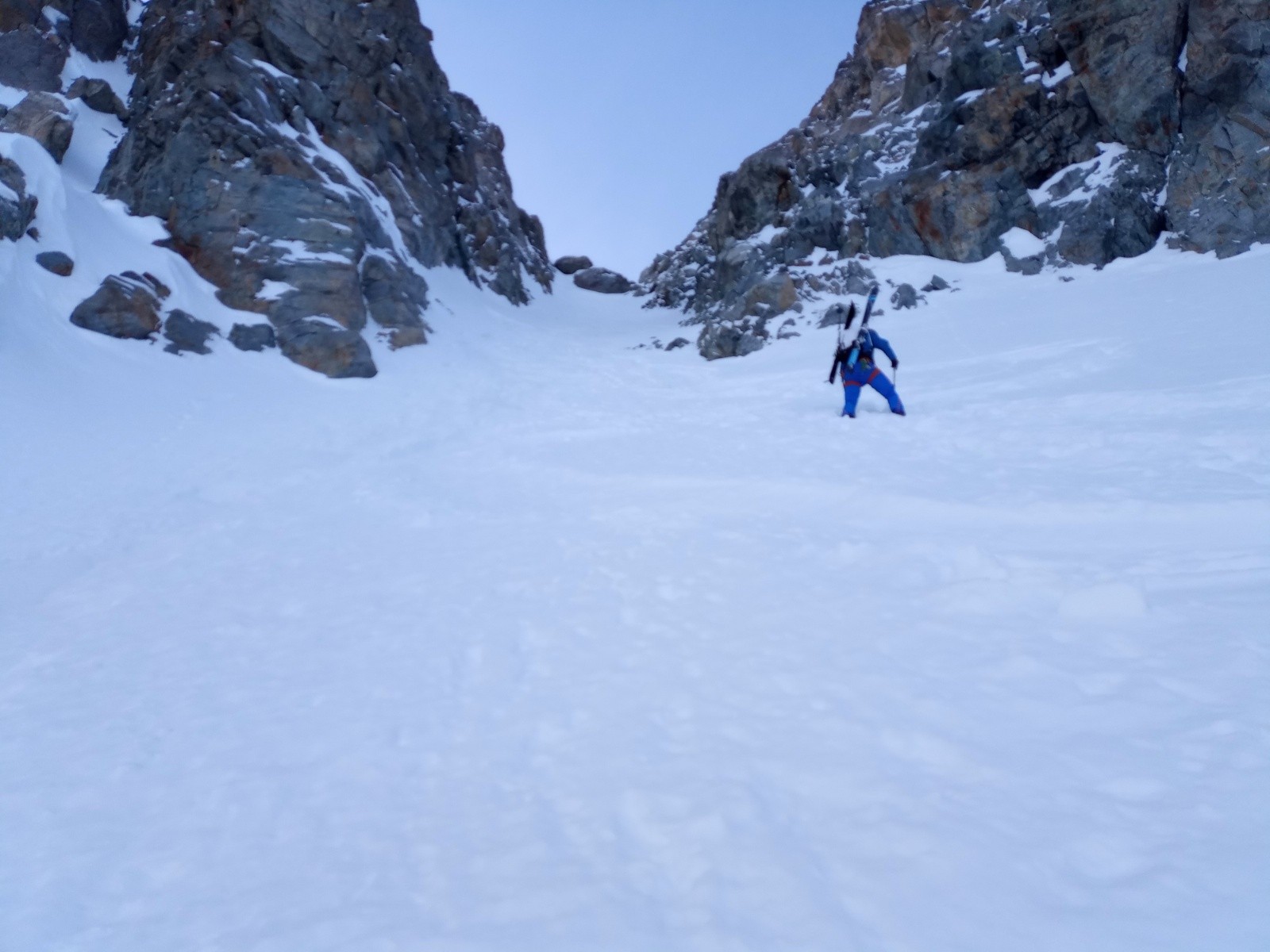 #26 Couloir qui donne accès au glacier suéprieur d Couloir qui donne accès au glacier suéprieur d'Arsine