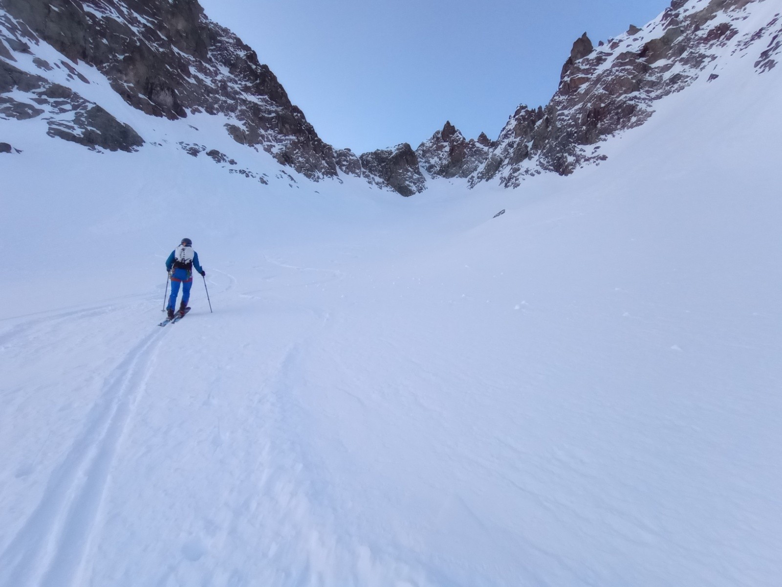 #24 Traçage dans la combe entre les rognons Traçage dans la combe entre les rognons
