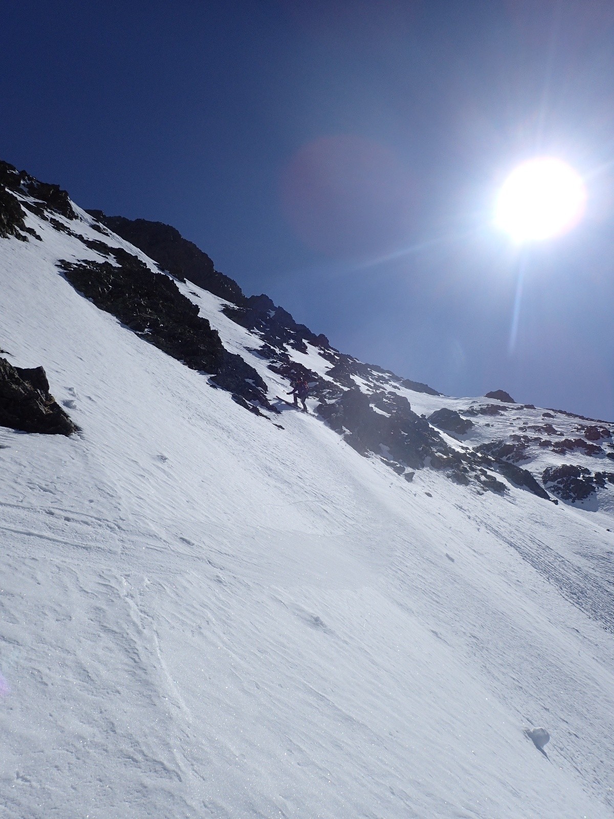 partie raide avant la porte d'entrée