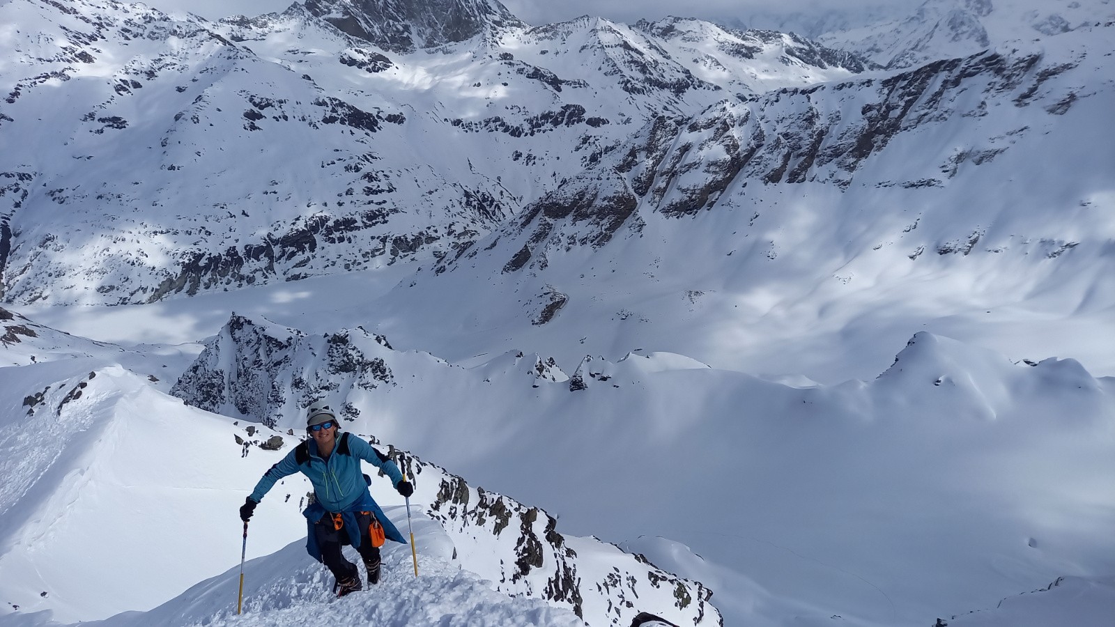 Quelques mètres sous le sommet de la RosaBlanche 