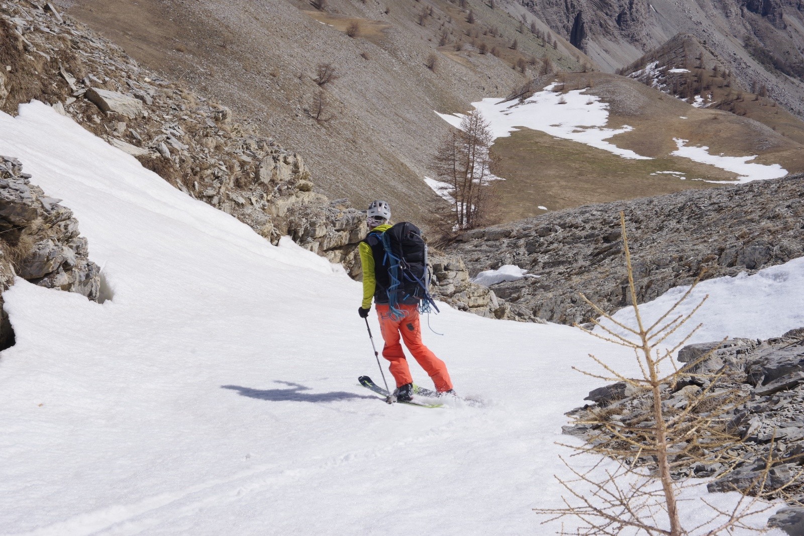 Petit passage dans les lapiaz à exciter du spéléo