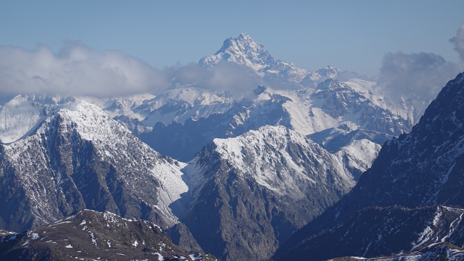 Le Mont Viso pris au téléobjectif