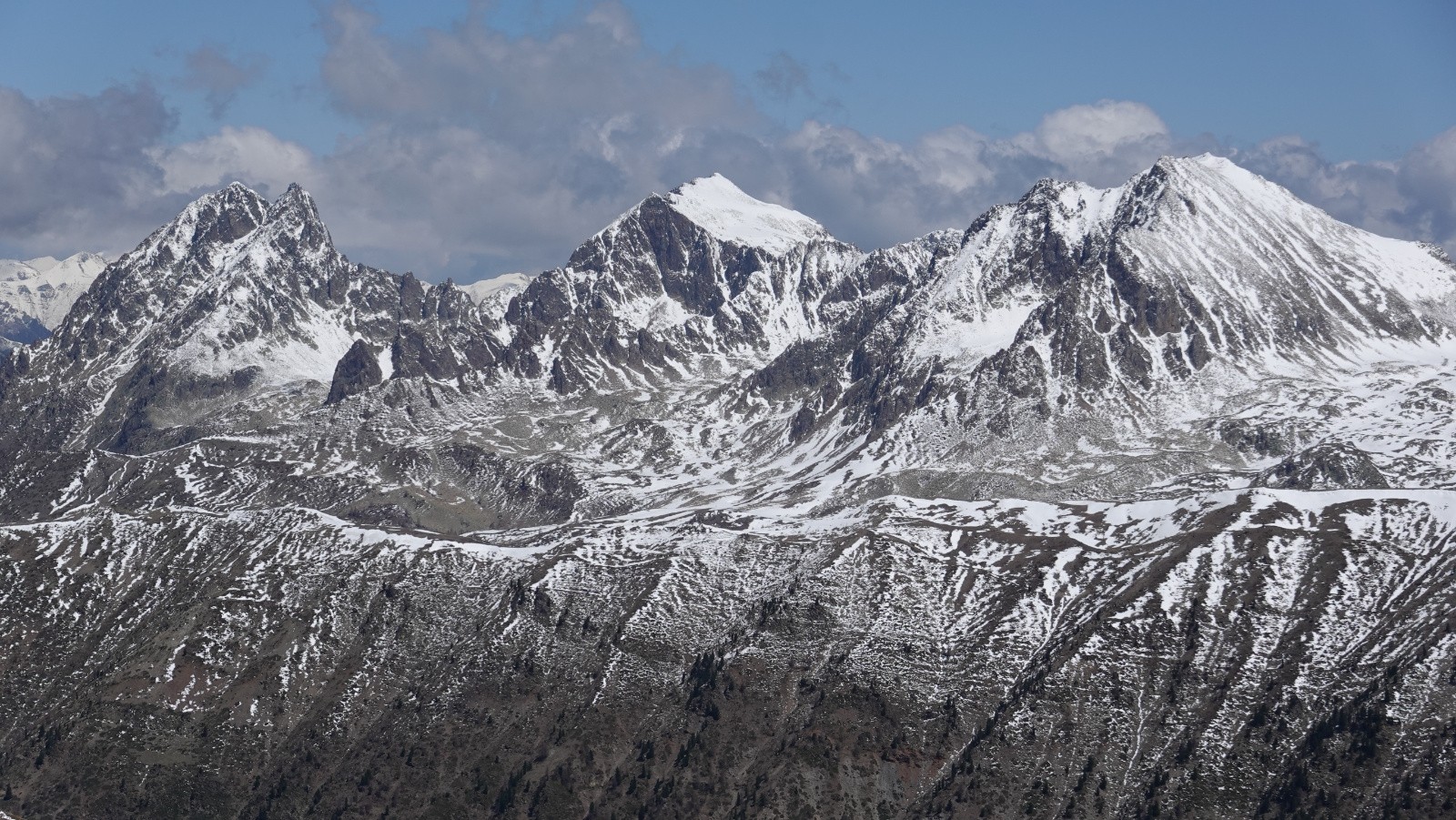 Panorama au téléobjectif sur la Maladecia, Testa di Laghi et Monte Aver