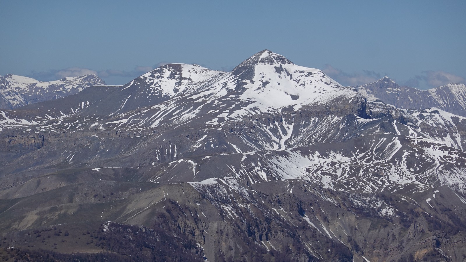 Panorama au téléobjectif sur le Mont Mounier