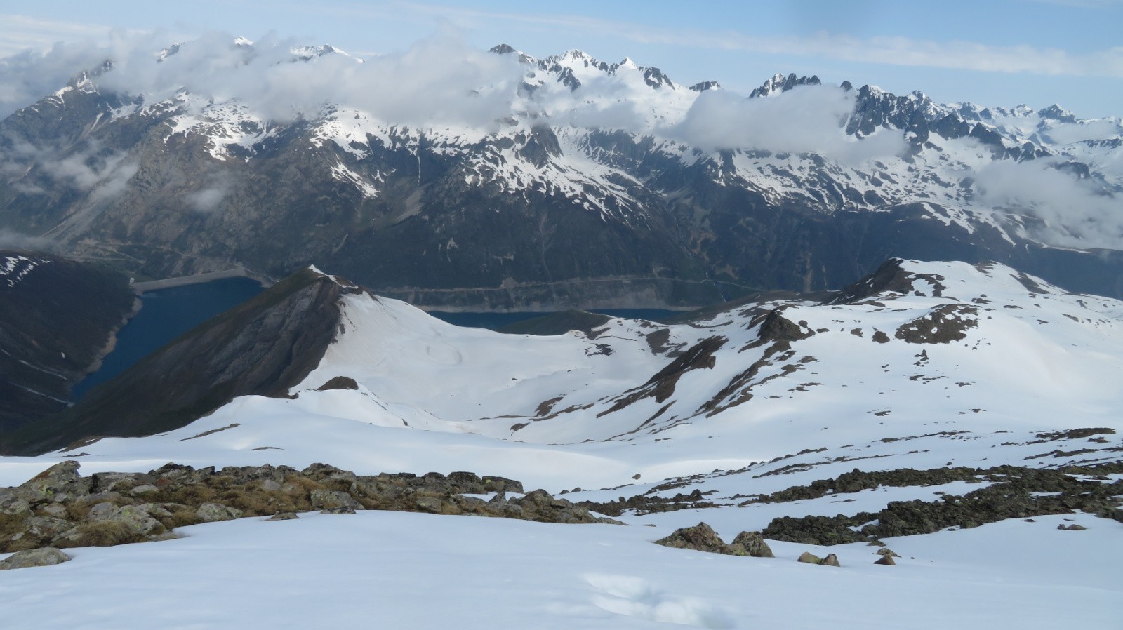 depuis le sommet de l'Aig de Laisse, vue sur le fjord                               