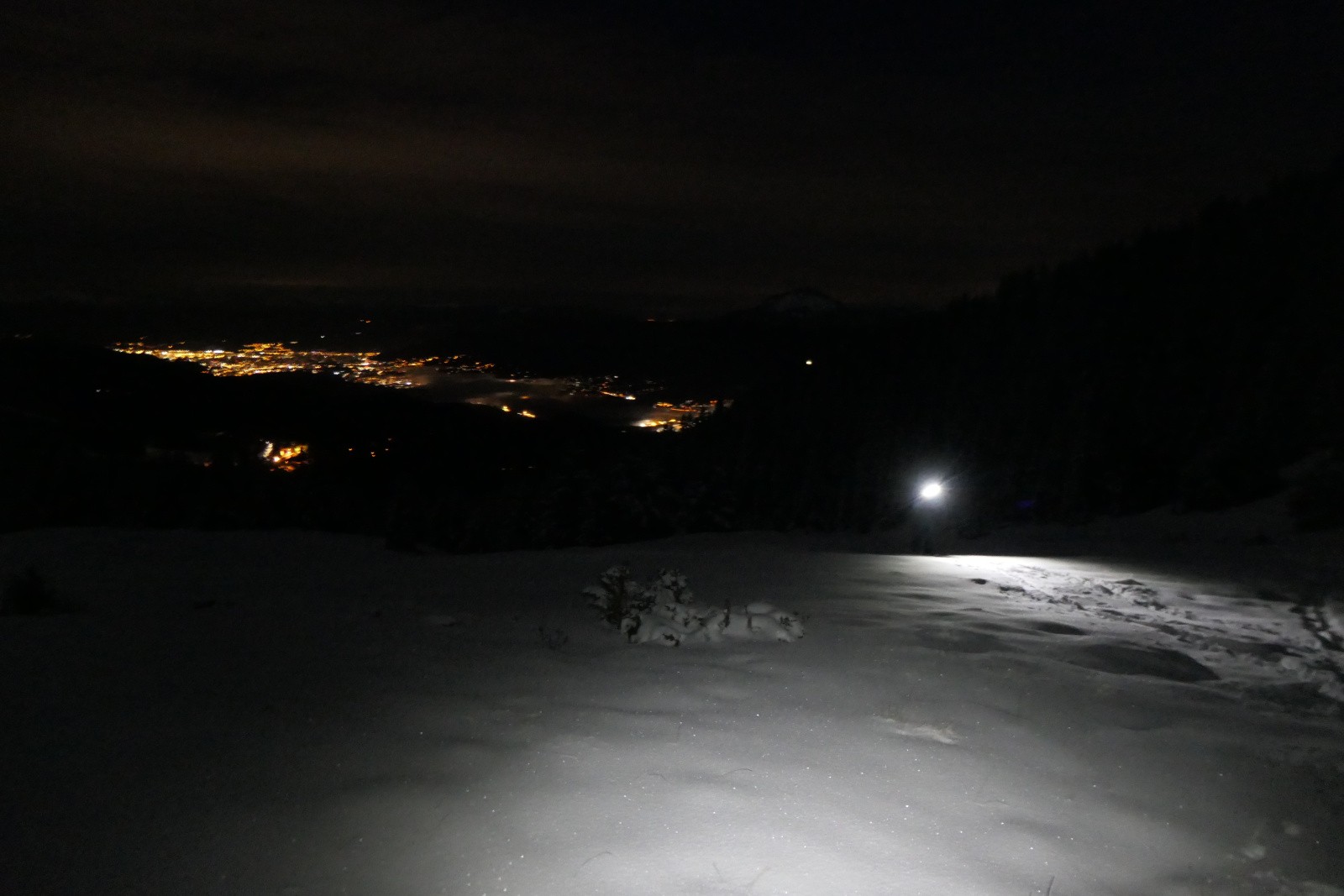 Sur fond Grenoblois endormi 