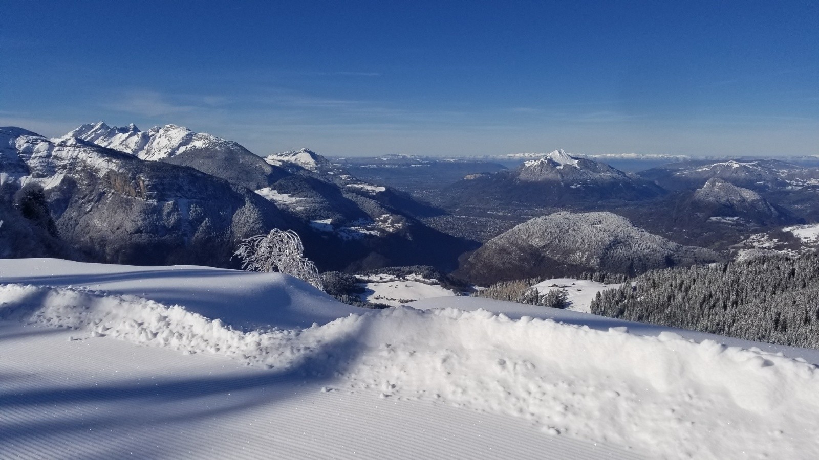 Et on bascule sur les Carroz!&nbsp;