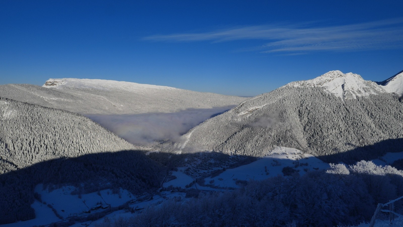 On est pas loin du spectre de brocken côté Aillon le jeune...
