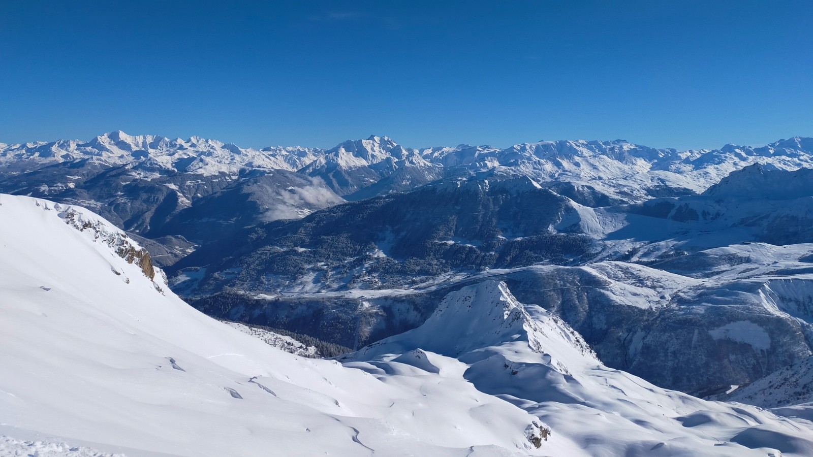 Belle vue dans le rétro en remontant la combe des Plans