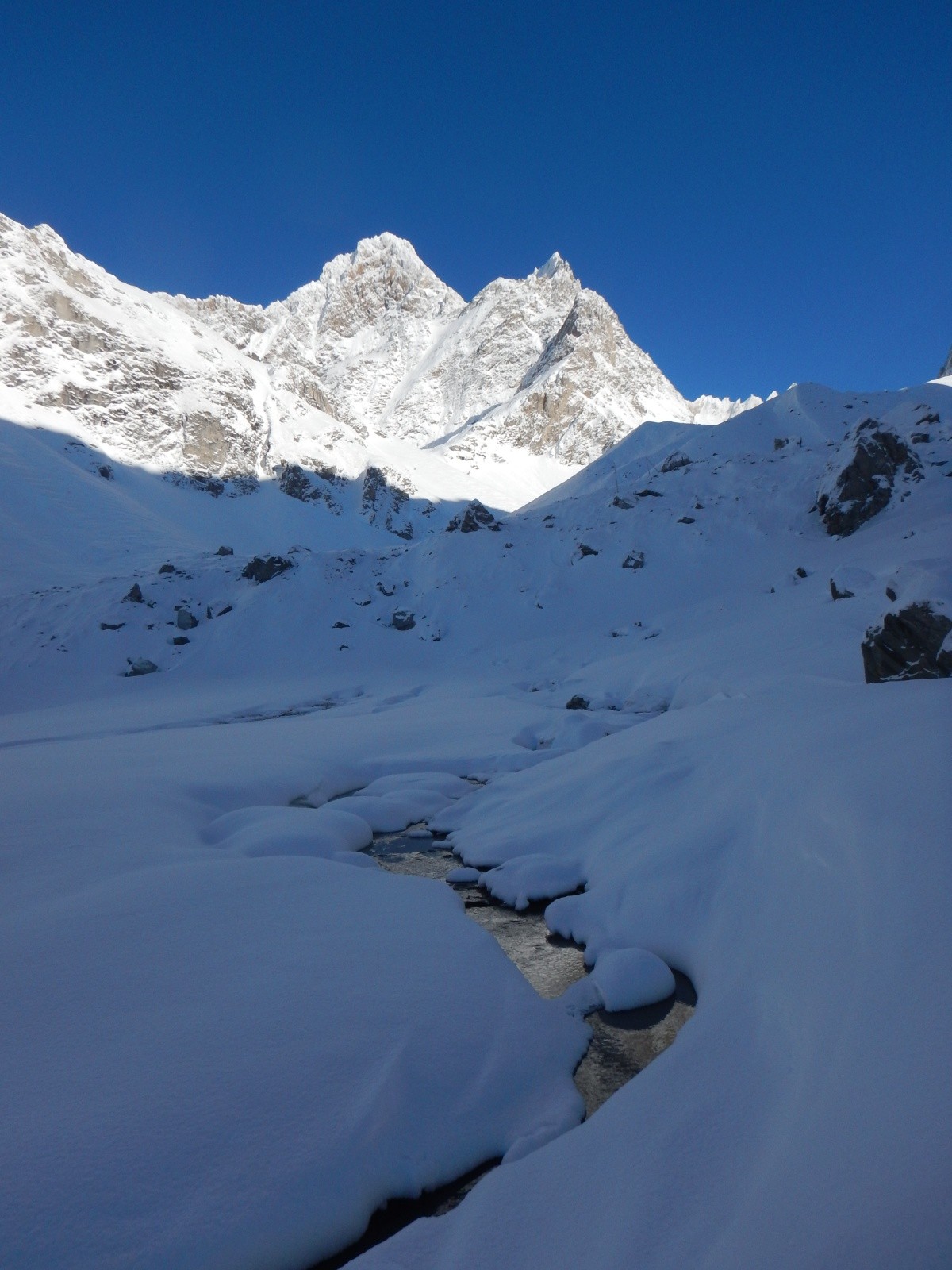 ça coule encore au Lac des Vaches