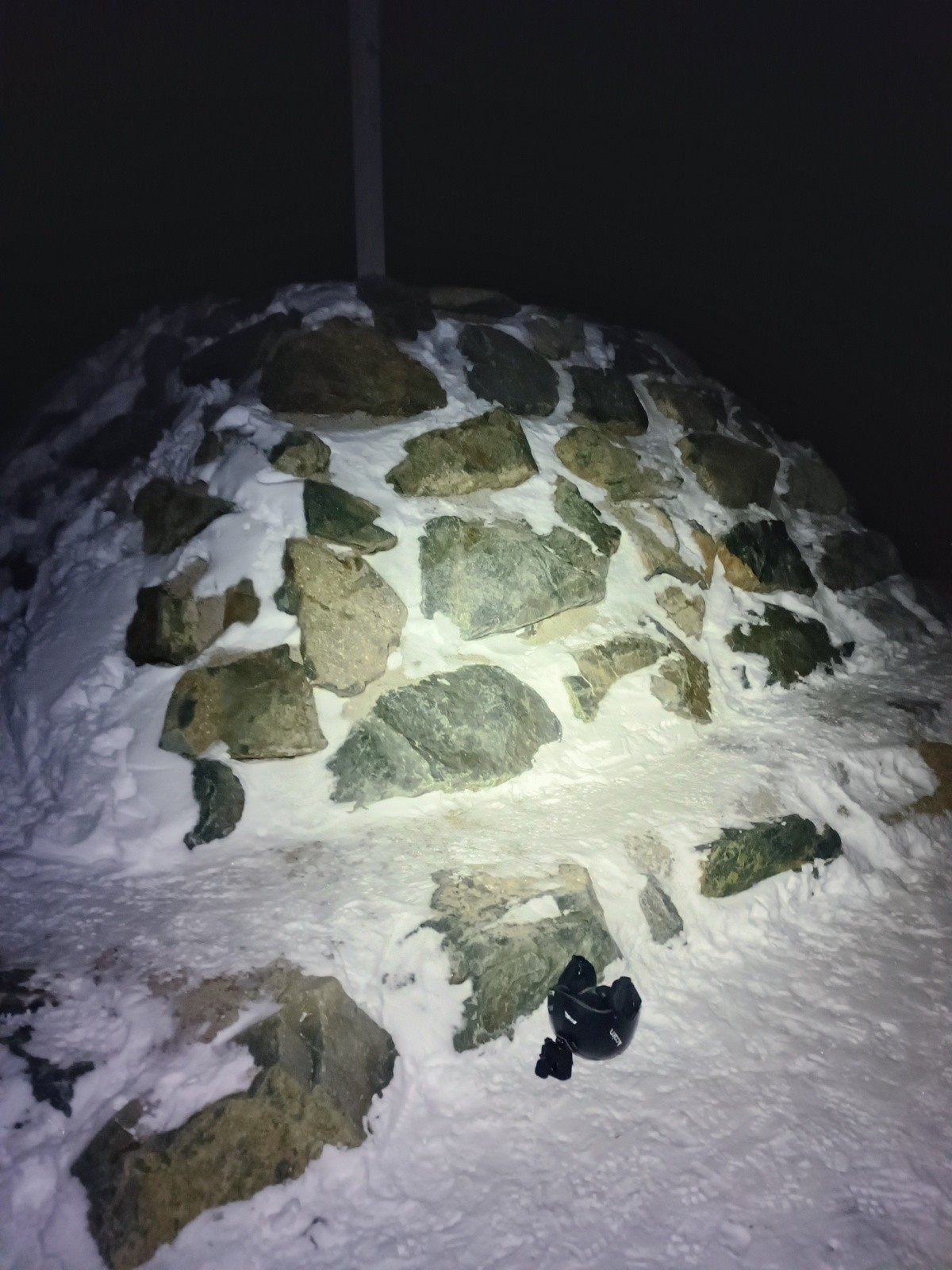 Qui c'est qui c'est fait une grosse frayeur en pensant avoir paumé sont casque ( avec la gopro xD ) mais qui est tombé à 2m avec l'arrêt dépeautage. Merci ma bonne étoile.