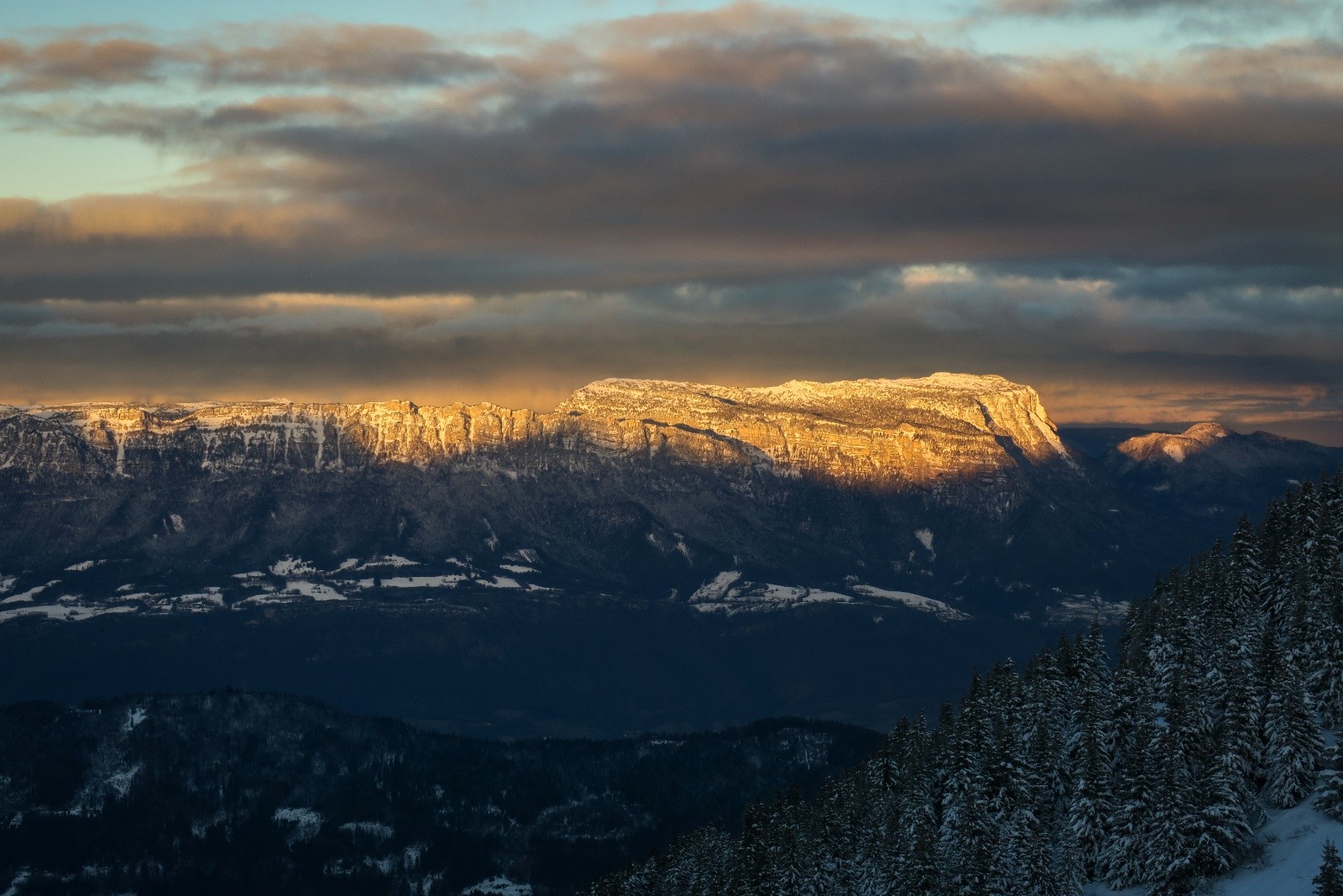 Le Granier dans un ton orangé&nbsp;