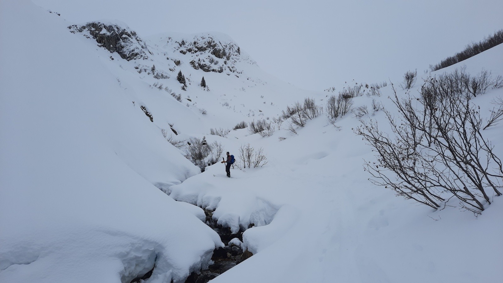 Pas toujours facile d'aller de son côté préféré du torrent