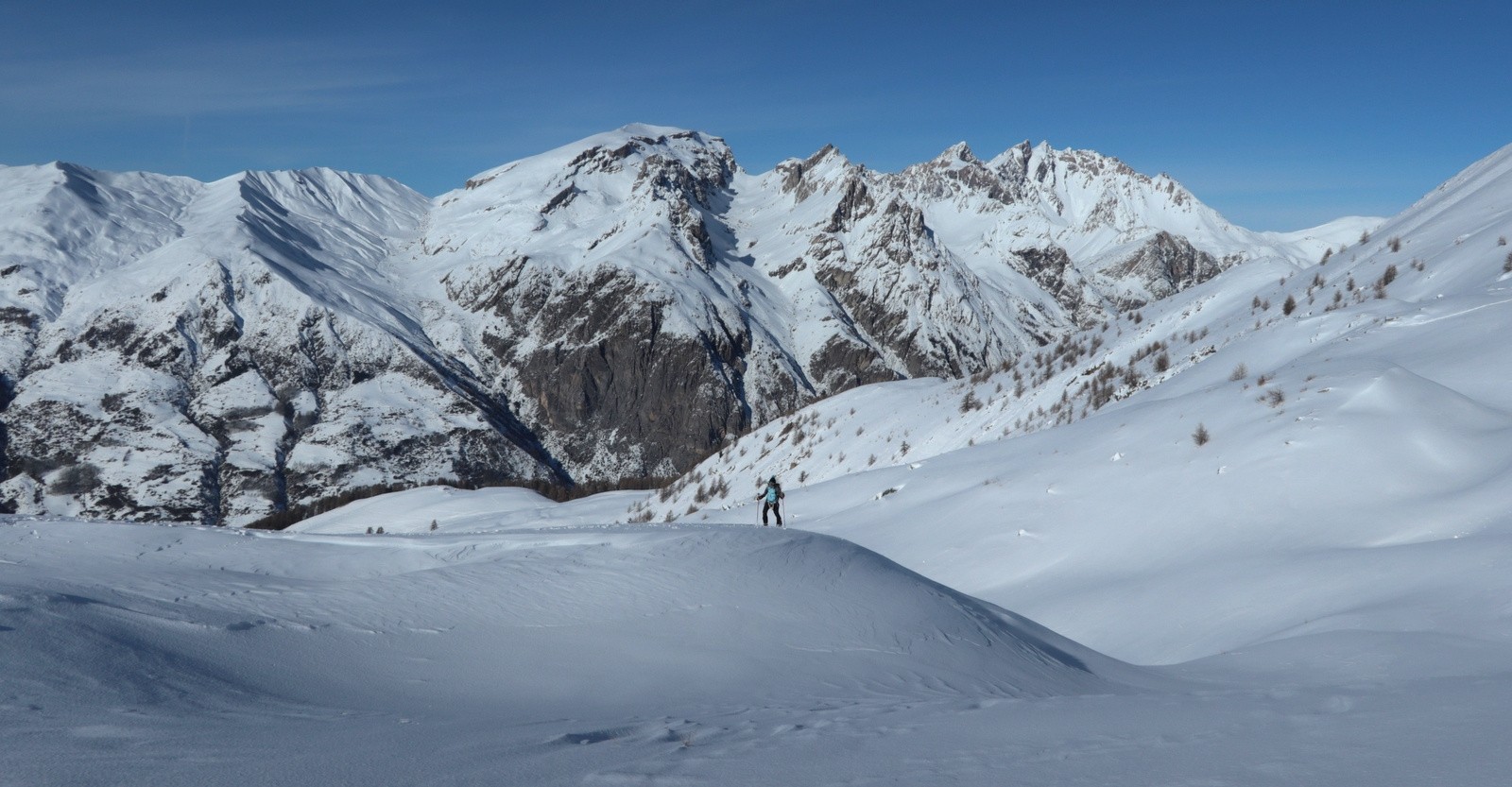 Remontée vers la crête de Mirandol
