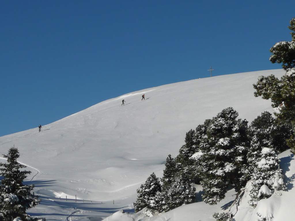 La Croix de l'Alpe : Le plateau solitaire et la pente finale, toujours une neige de rêve.