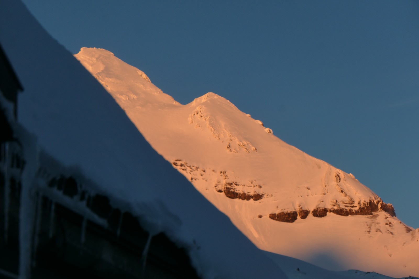 #58 Jour 1 : Coucher de soleil sur la Haute Cime (3257m) Jour 1 : Coucher de soleil sur la Haute Cime (3257m)