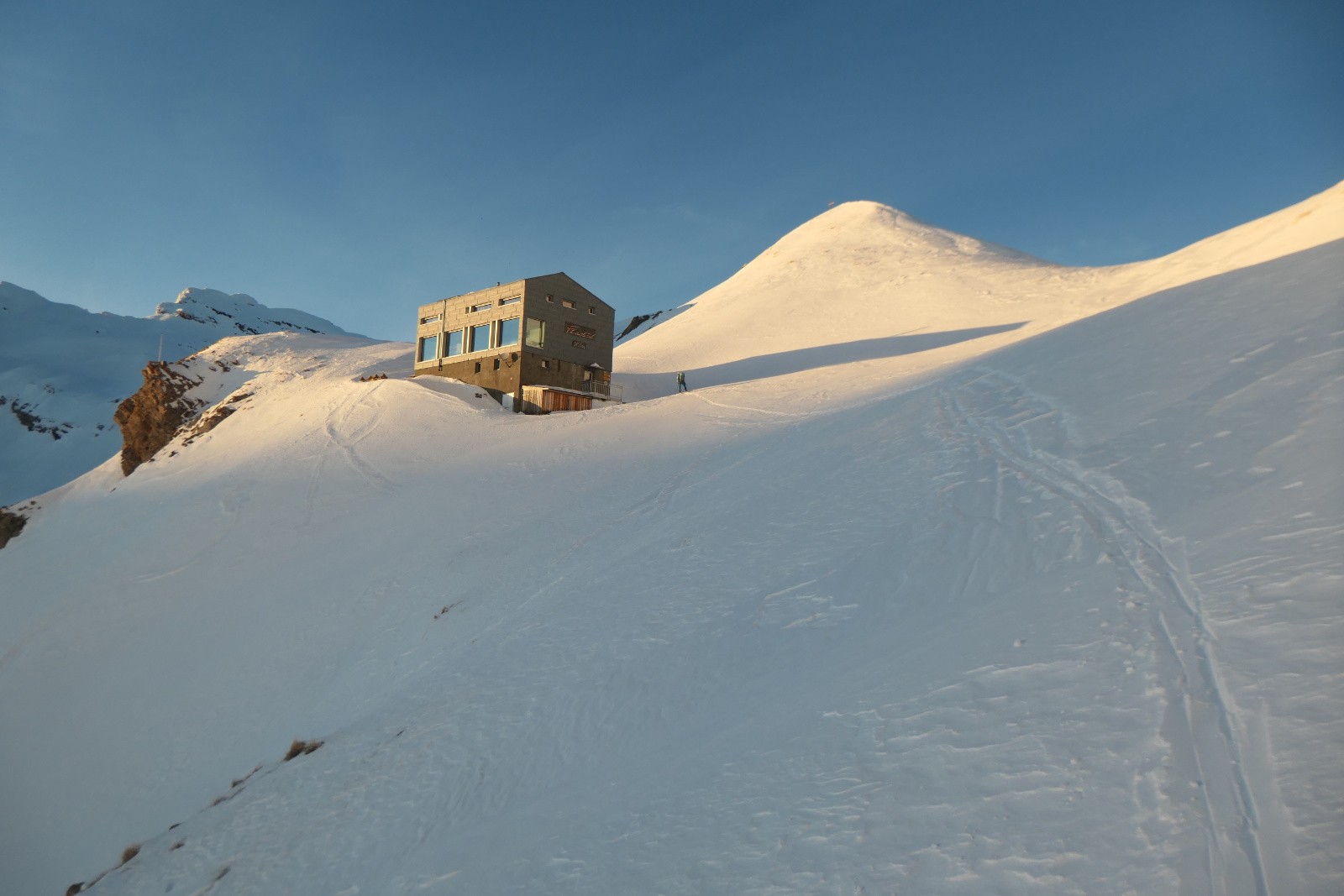 #7 Jour 1 : Refuge de Fenestral Jour 1 : Refuge de Fenestral