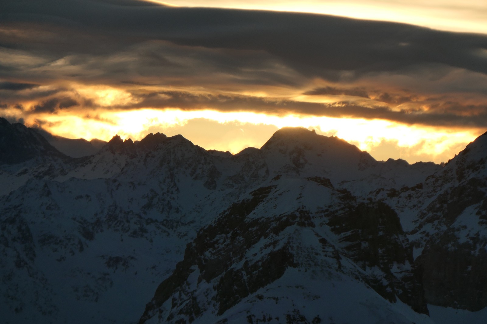 #18 Jour 2 : Y a le feu ! Jour 2 : Y a le feu !