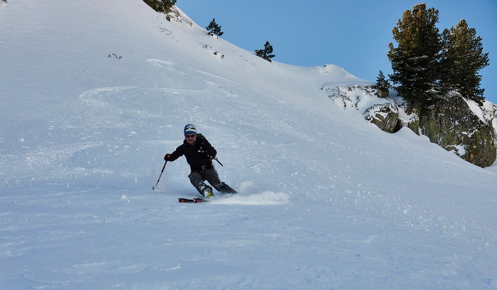 Entame de la combe NE ombragée...