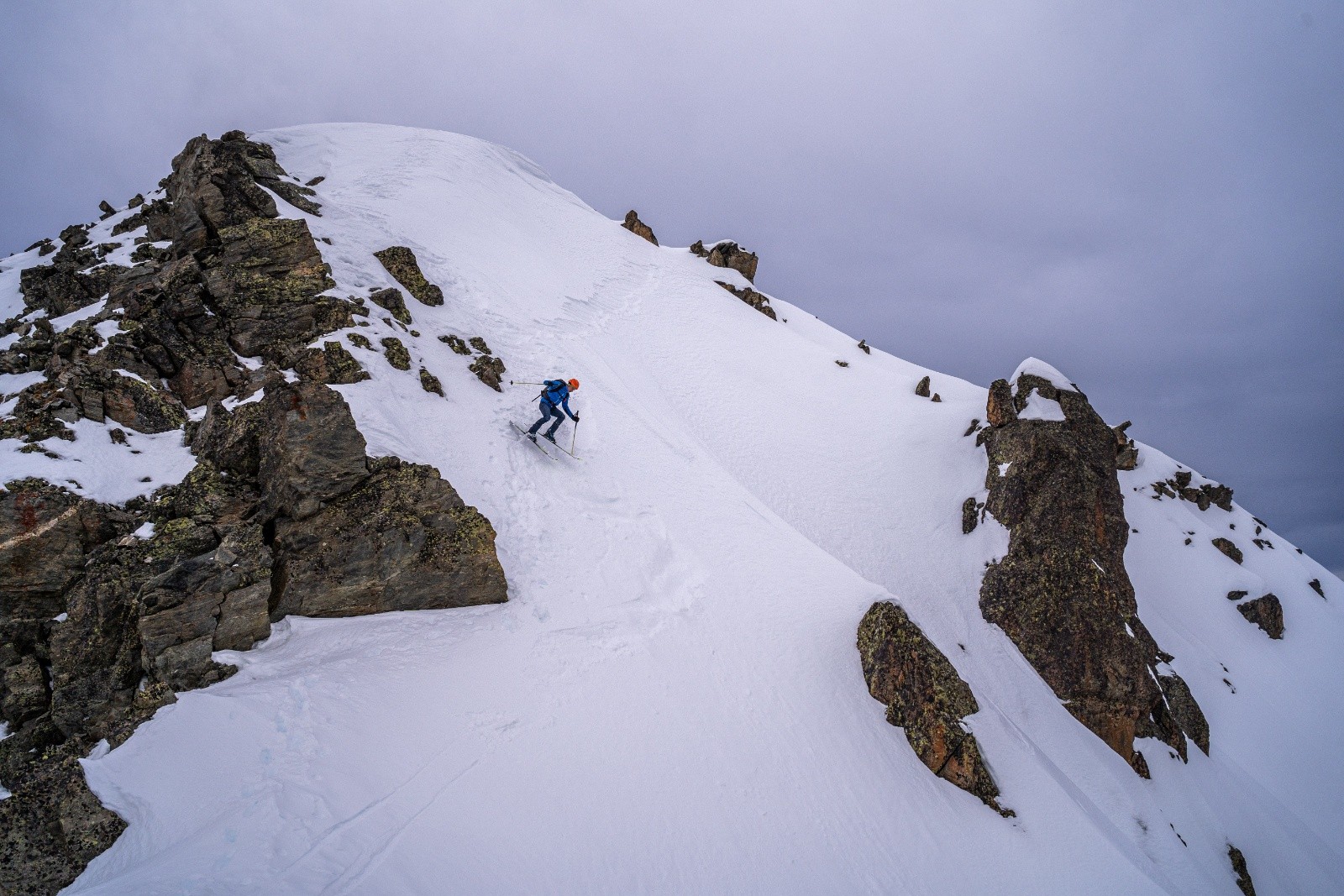 &nbsp;Ski sur l'arête