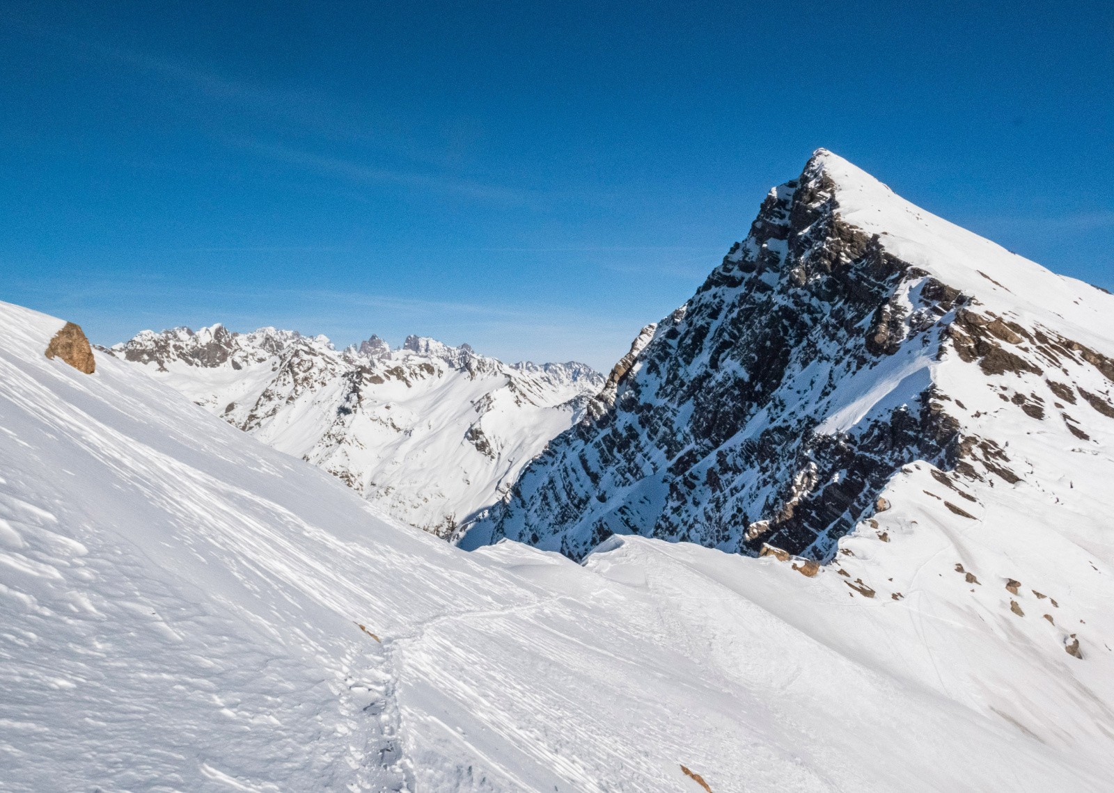 Au dessus du col de Prelles