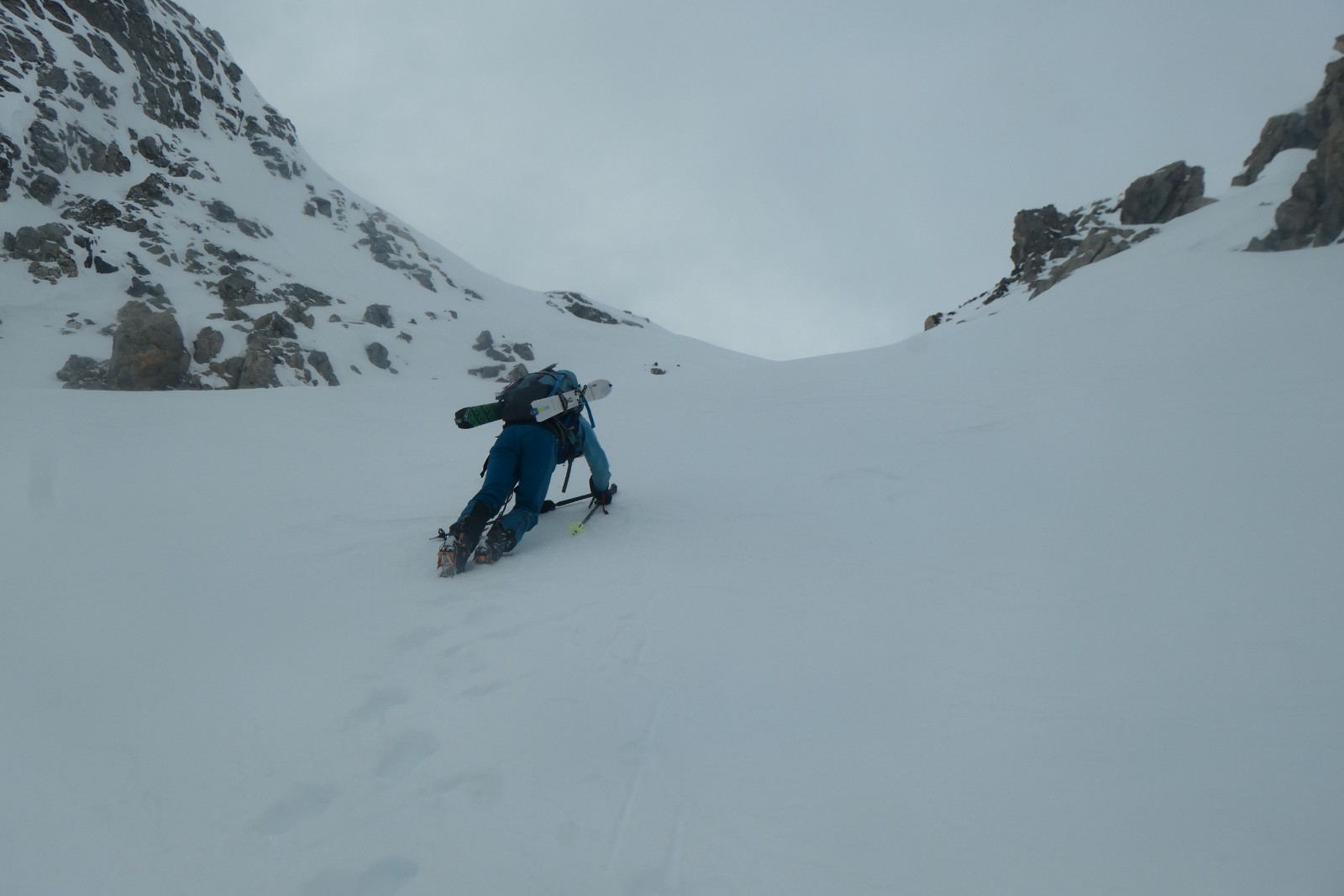 #17 Jour 2 : Dans le couloir NE de Chamrossa Jour 2 : Dans le couloir NE de Chamrossa
