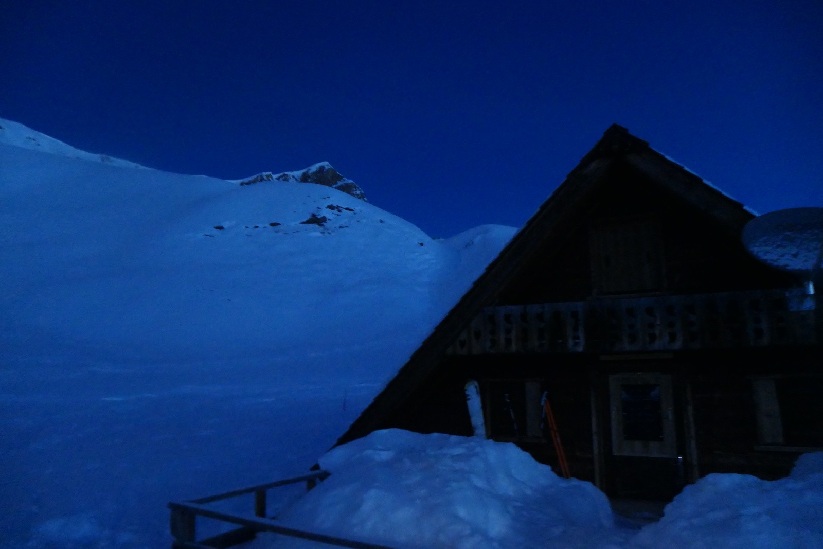 #94 Jour 4 : Le refuge s Jour 4 : Le refuge s'éveille