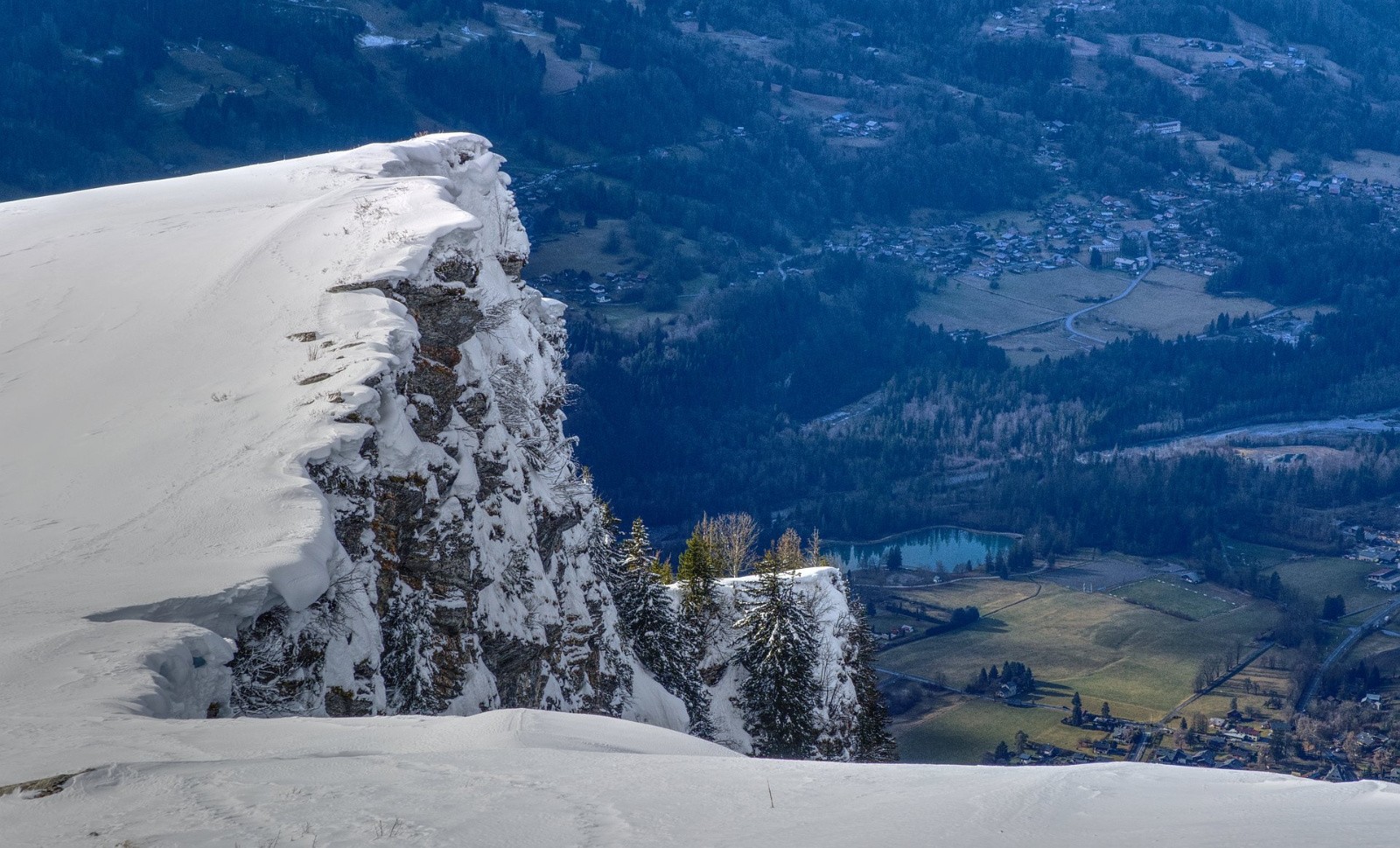 #5 Samoëns en bas Samoëns en bas