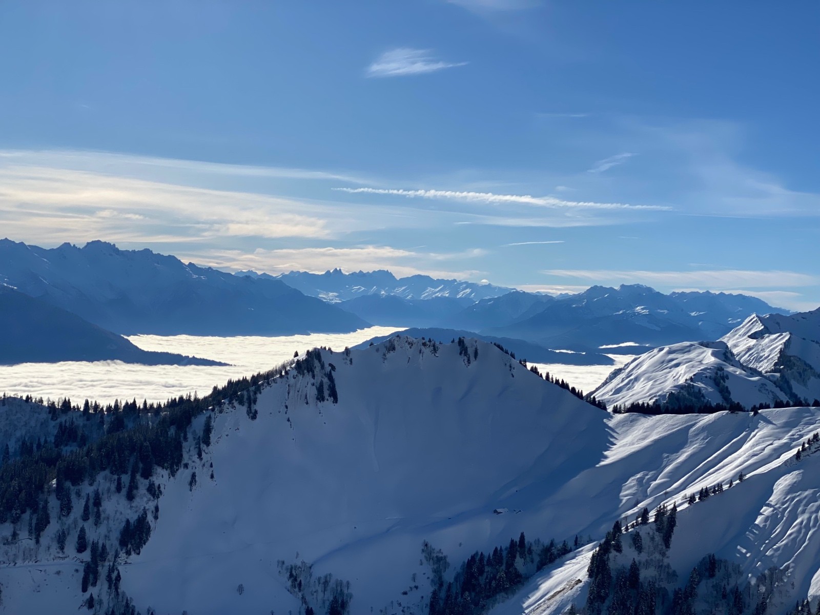 &nbsp;Parc à Mouton et aiguilles d’armes au fond&nbsp;