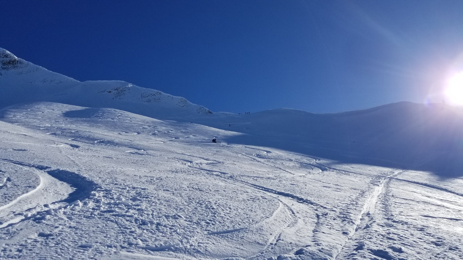 Belle descente sous le col