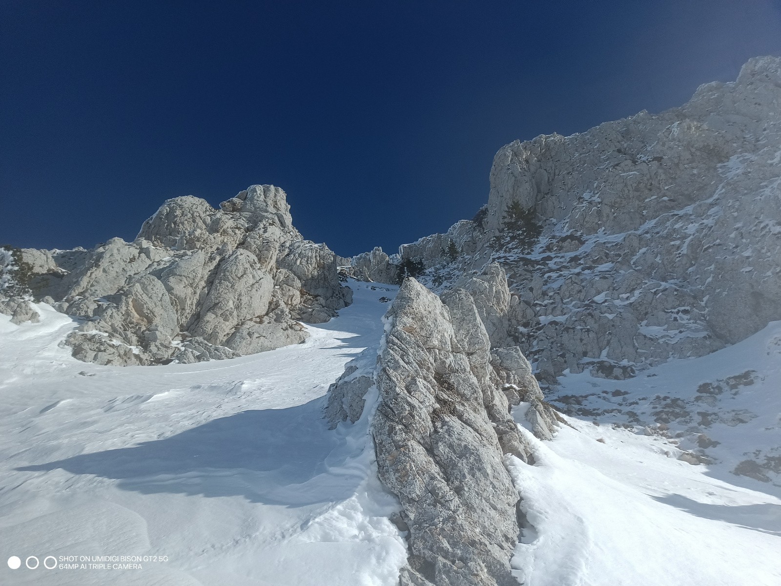 #20 Couloir un peu juste, nous reviendrons Couloir un peu juste, nous reviendrons