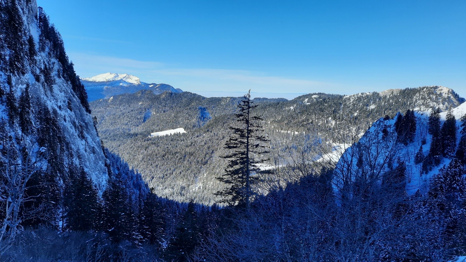 &nbsp;Sous le col de Bovinant