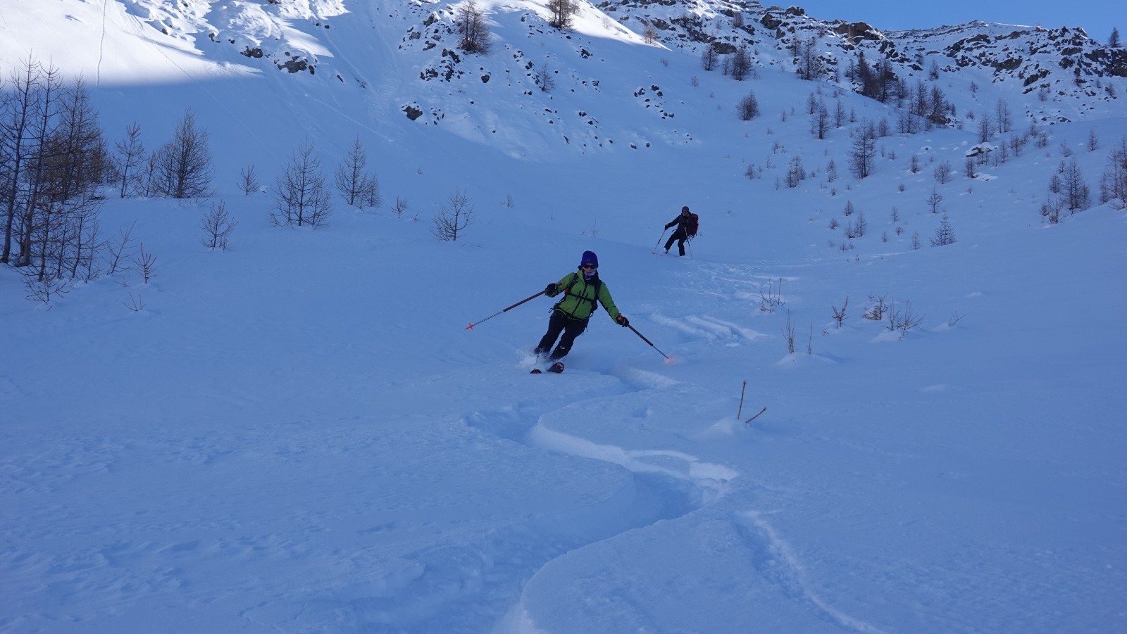 Très bonne poudreuse malgré quelques rares petites touchettes