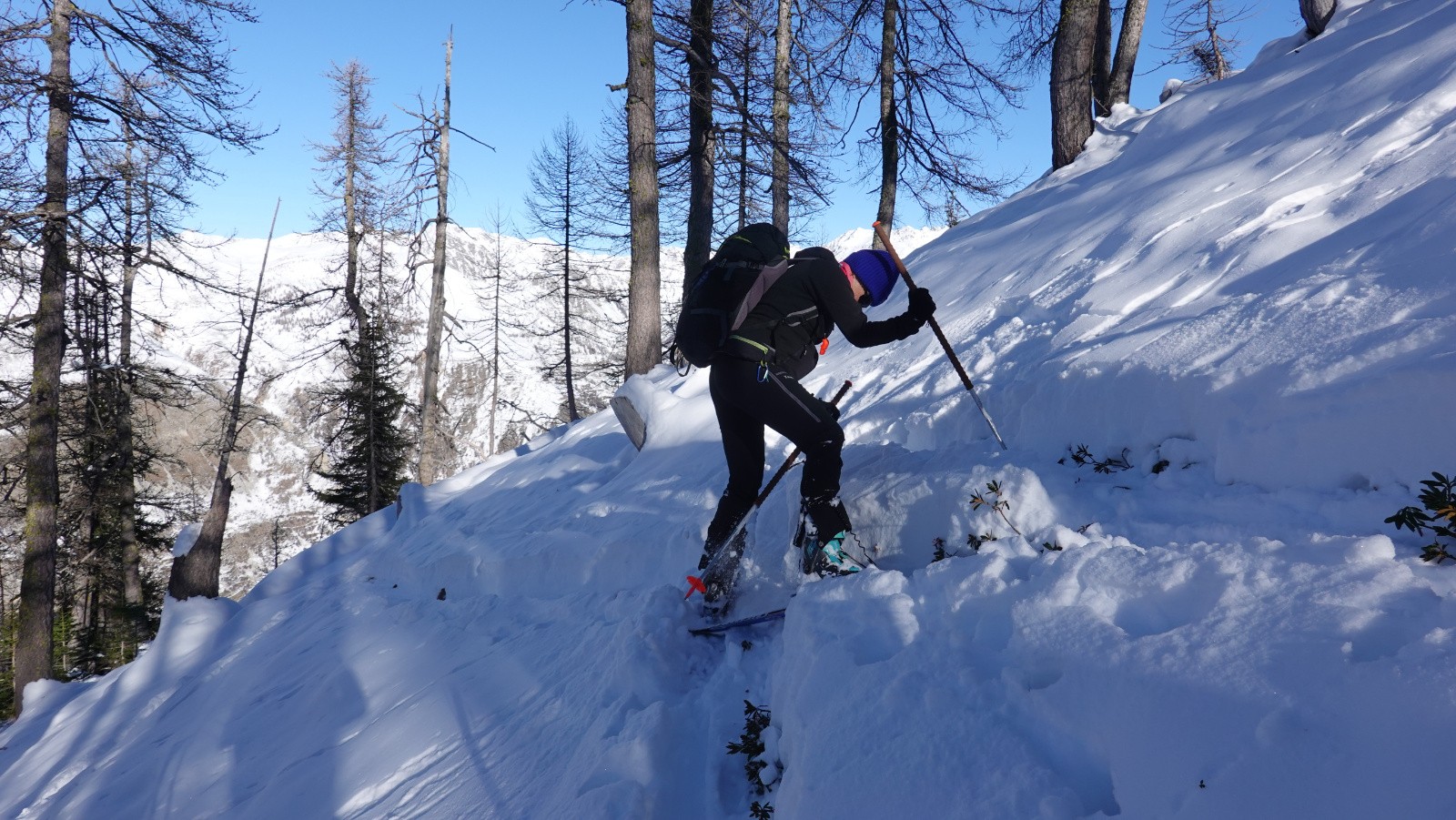 En montant à Merdabuel, nous rejoignons vers 2150m la trace de nos 4 prédécesseurs