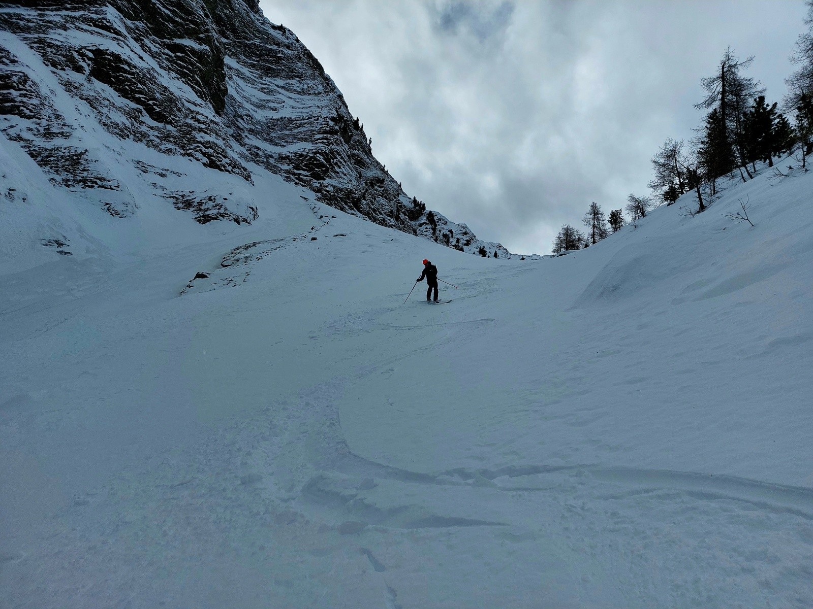 #10 On plonge dans la combe du torrent de l aiguille On plonge dans la combe du torrent de l aiguille